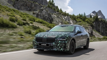 Новое поколение Škoda Superb: более просторный, комфортный и технологичный