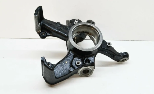 Кулак поворотный подвески (2Q0407255AD) 2